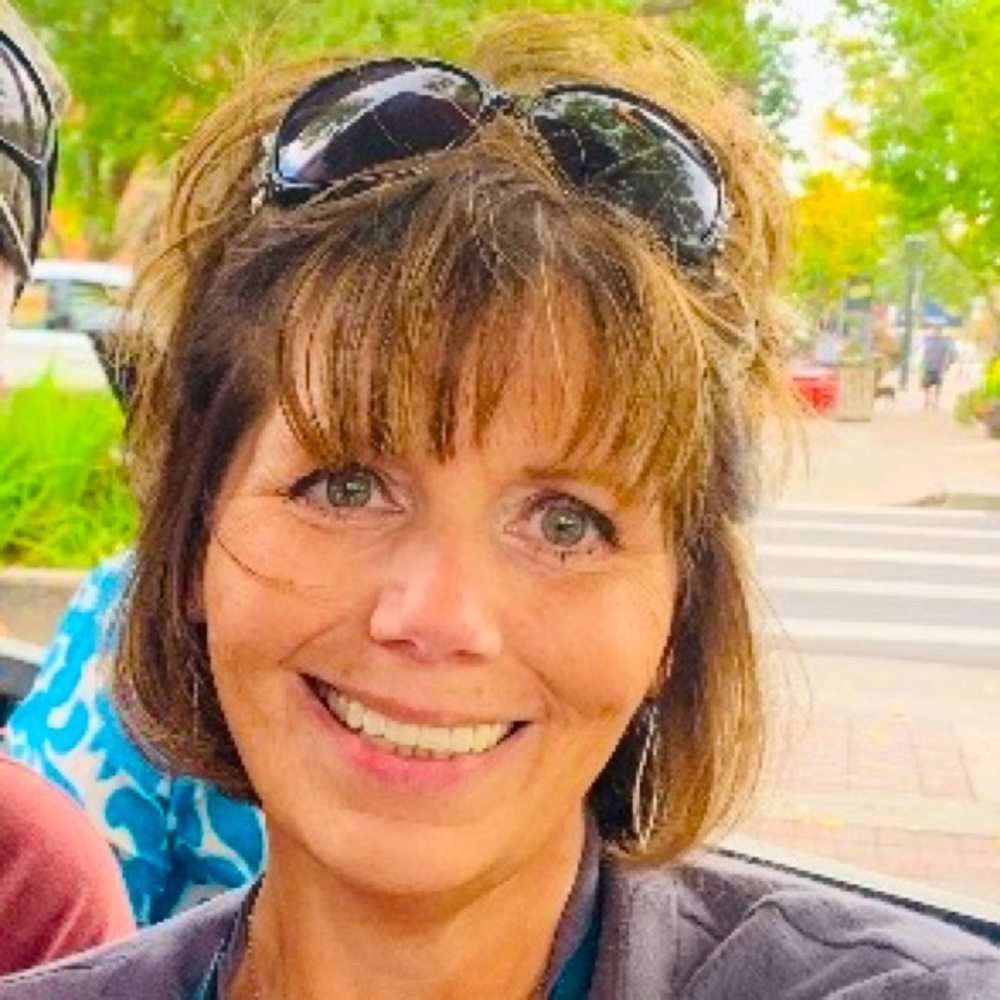 Meet your Posher, Pamaroo!🐥